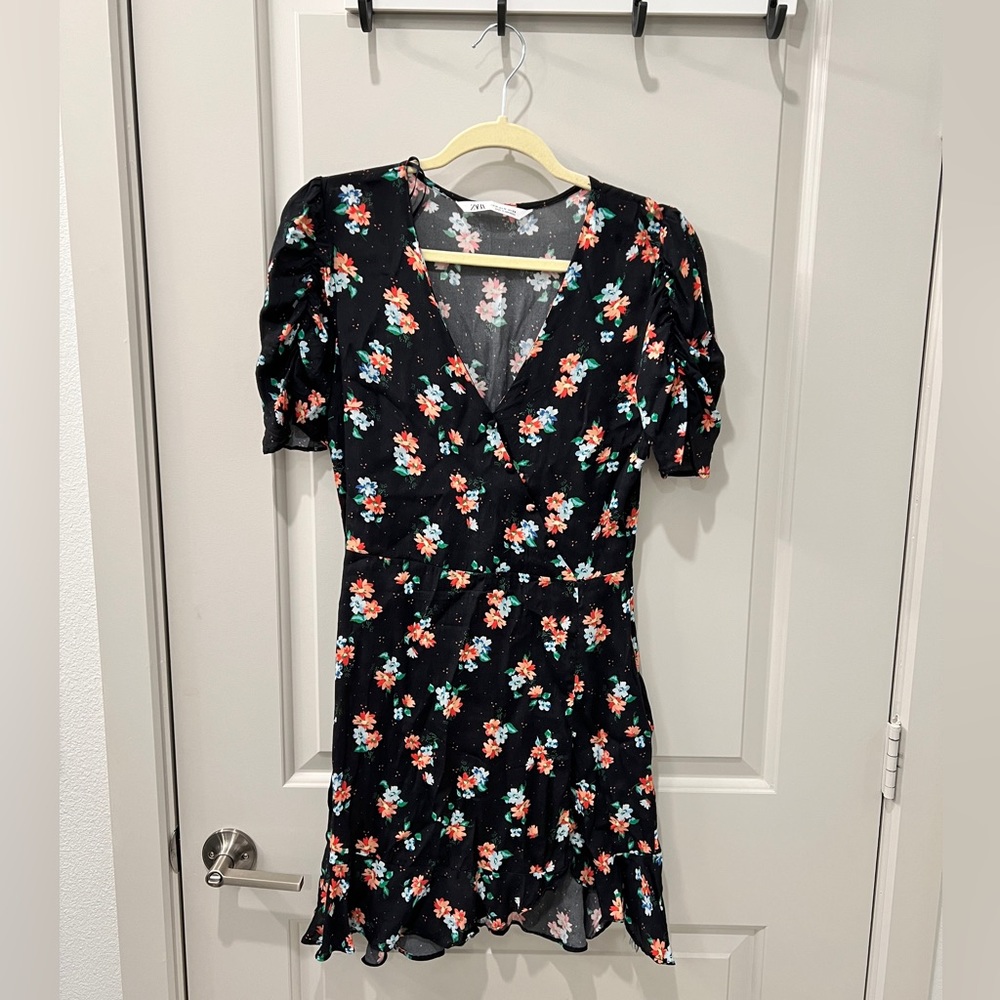 Zara Medium Ruffle Sleeve Floral Dress